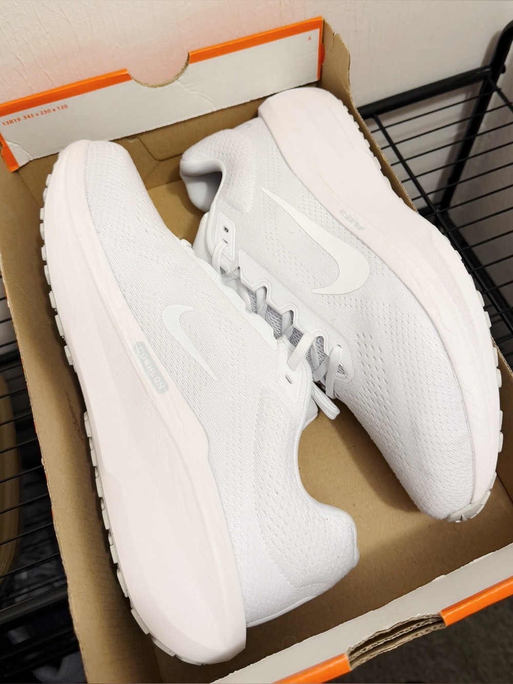Brand new Nike Winflo 11 white shoes, size 11, extra wide, with box